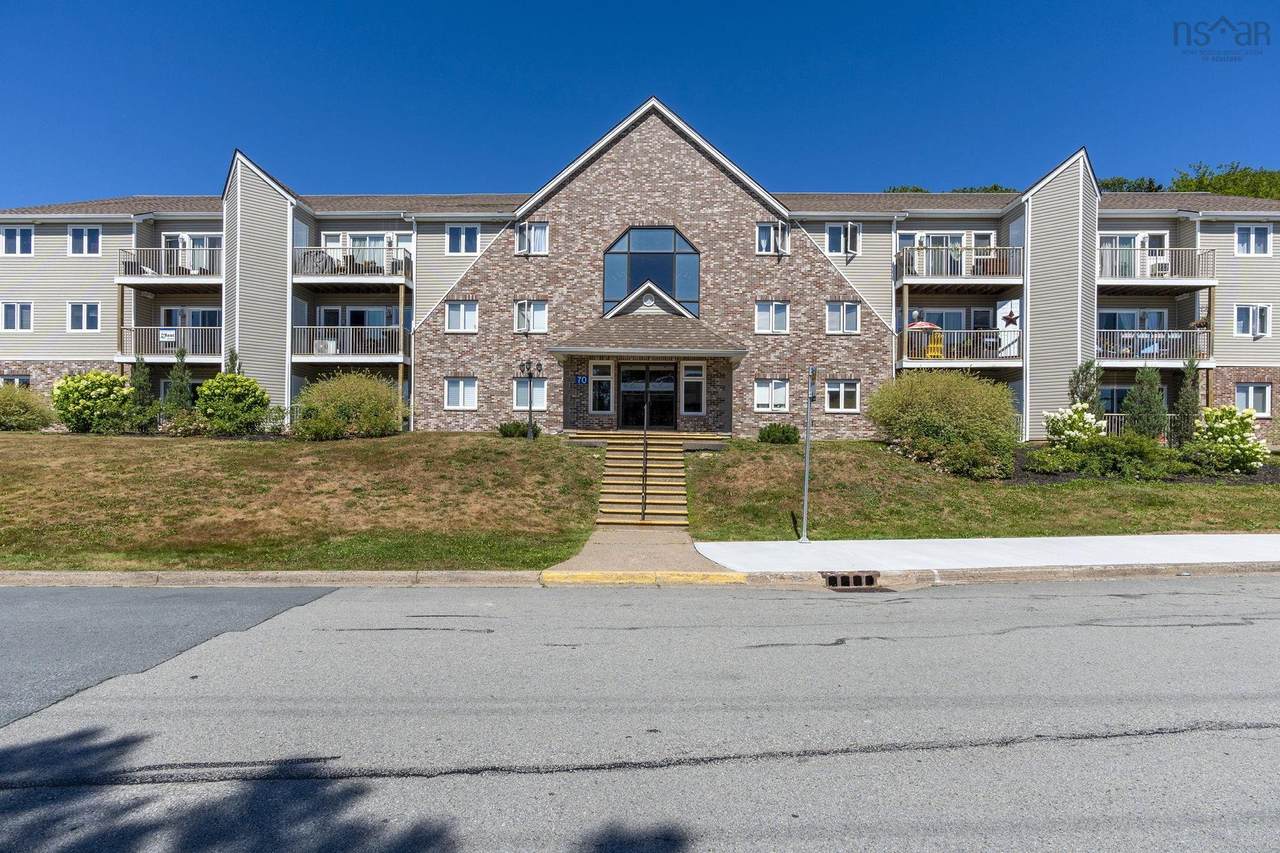 70 Collins Grove - Photo 1