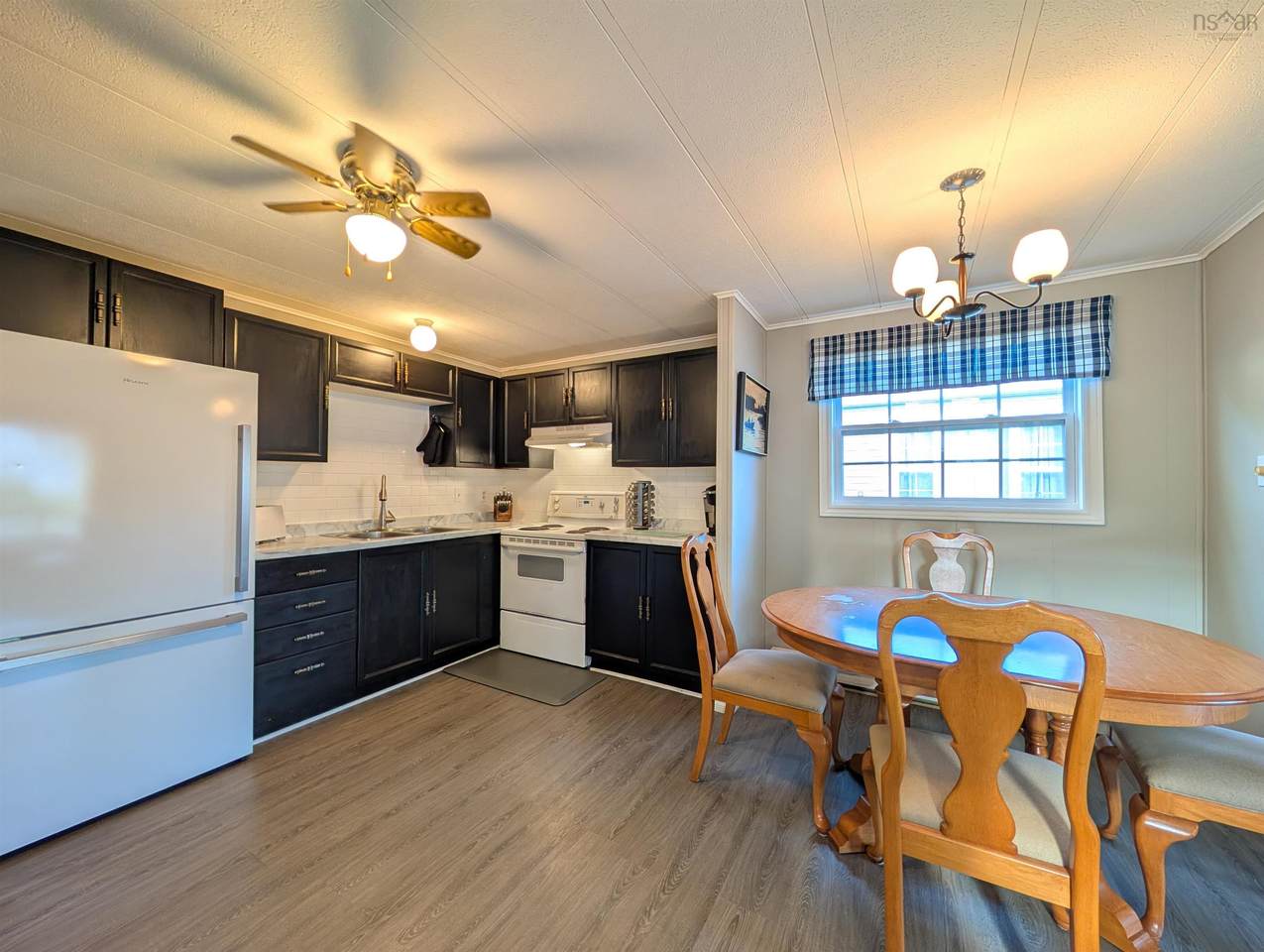 https://bt-photos.global.ssl.fastly.net/novascotia/1280_boomver_1_202623275-2.jpg