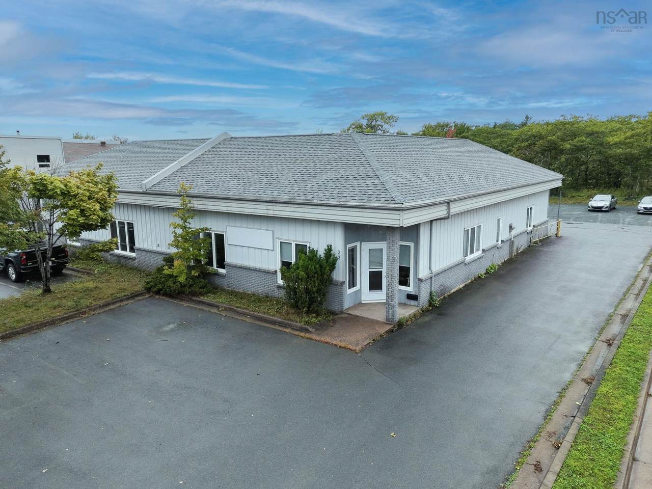 22 Trider Crescent - Photo 1