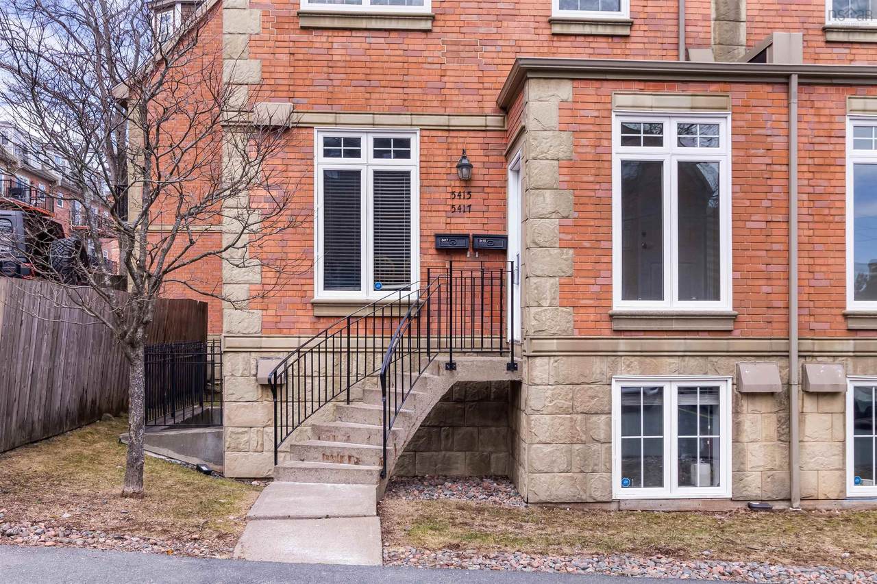 5415 Saunders Lane - Photo 1