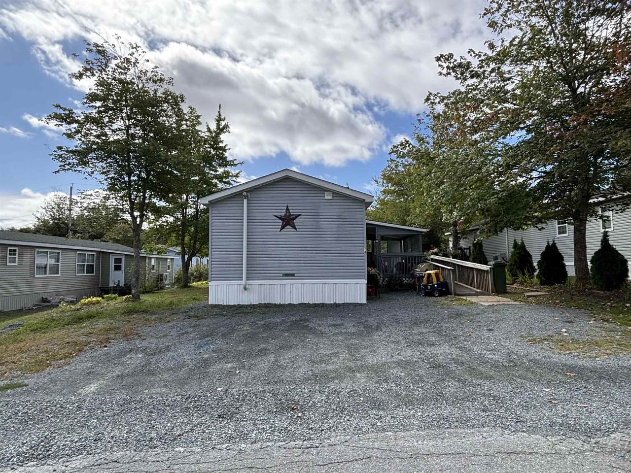 74 Veinotte Drive - Photo 1
