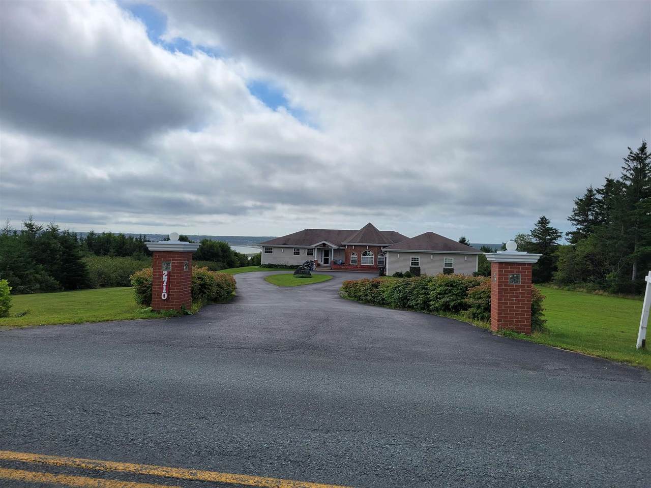 2710 Lingan Road - Photo 1