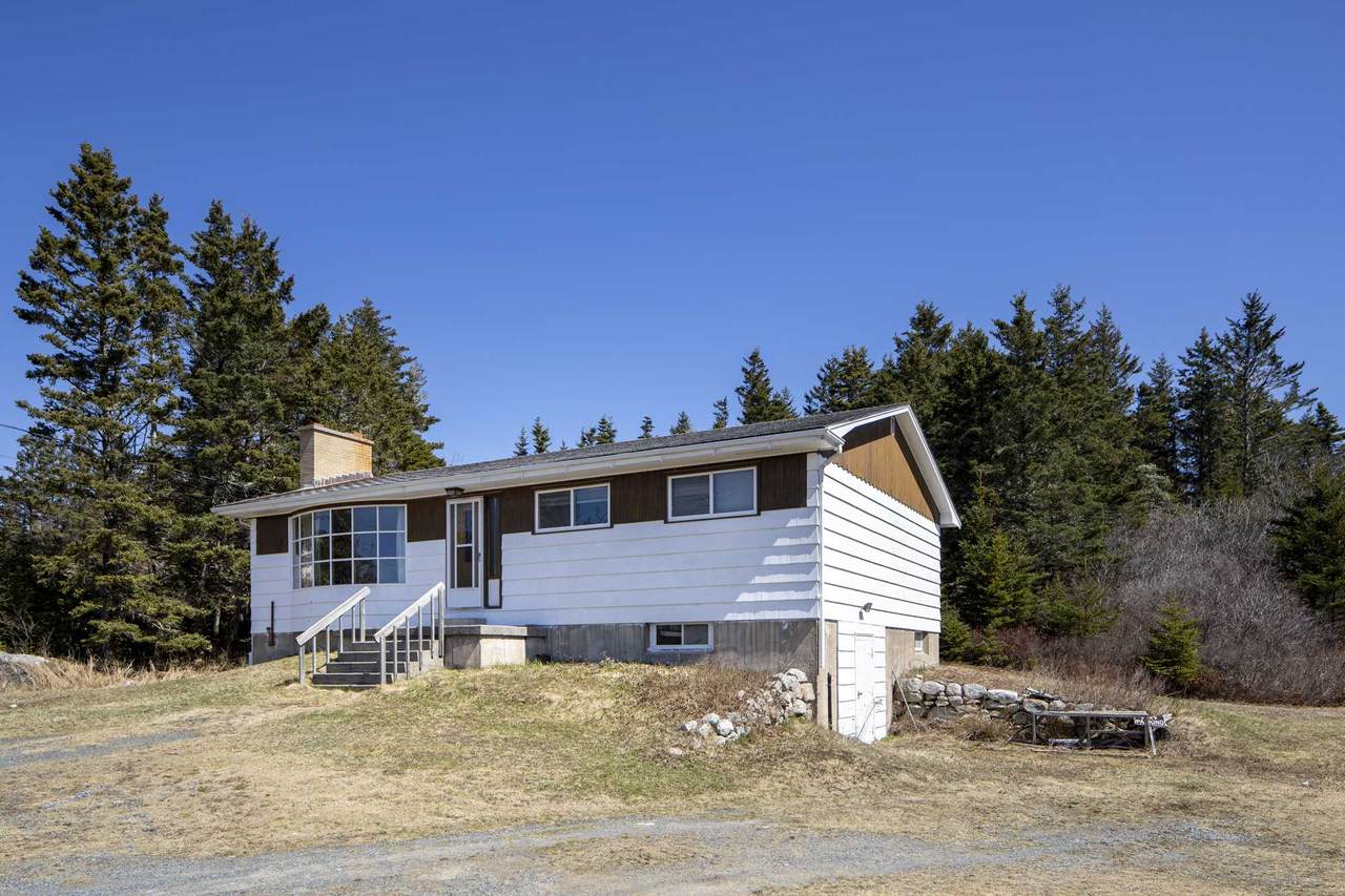 8505 Peggy's Cove Road - Photo 1