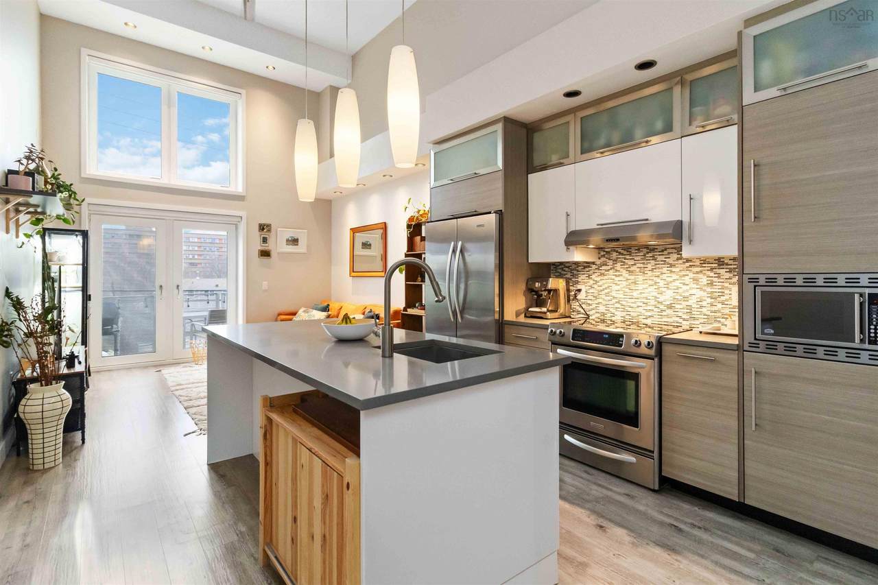5662 Roberts Street - Photo 1