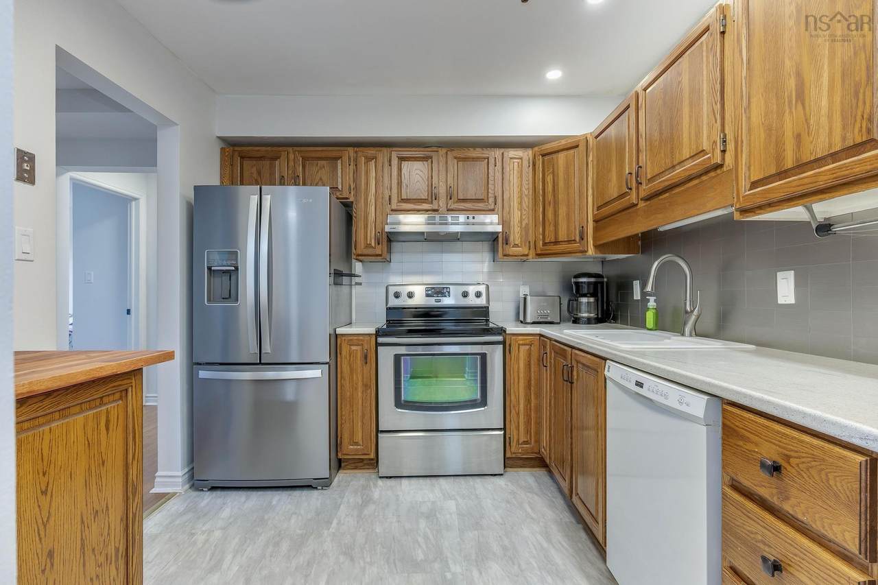 64 Cumberland Drive - Photo 1