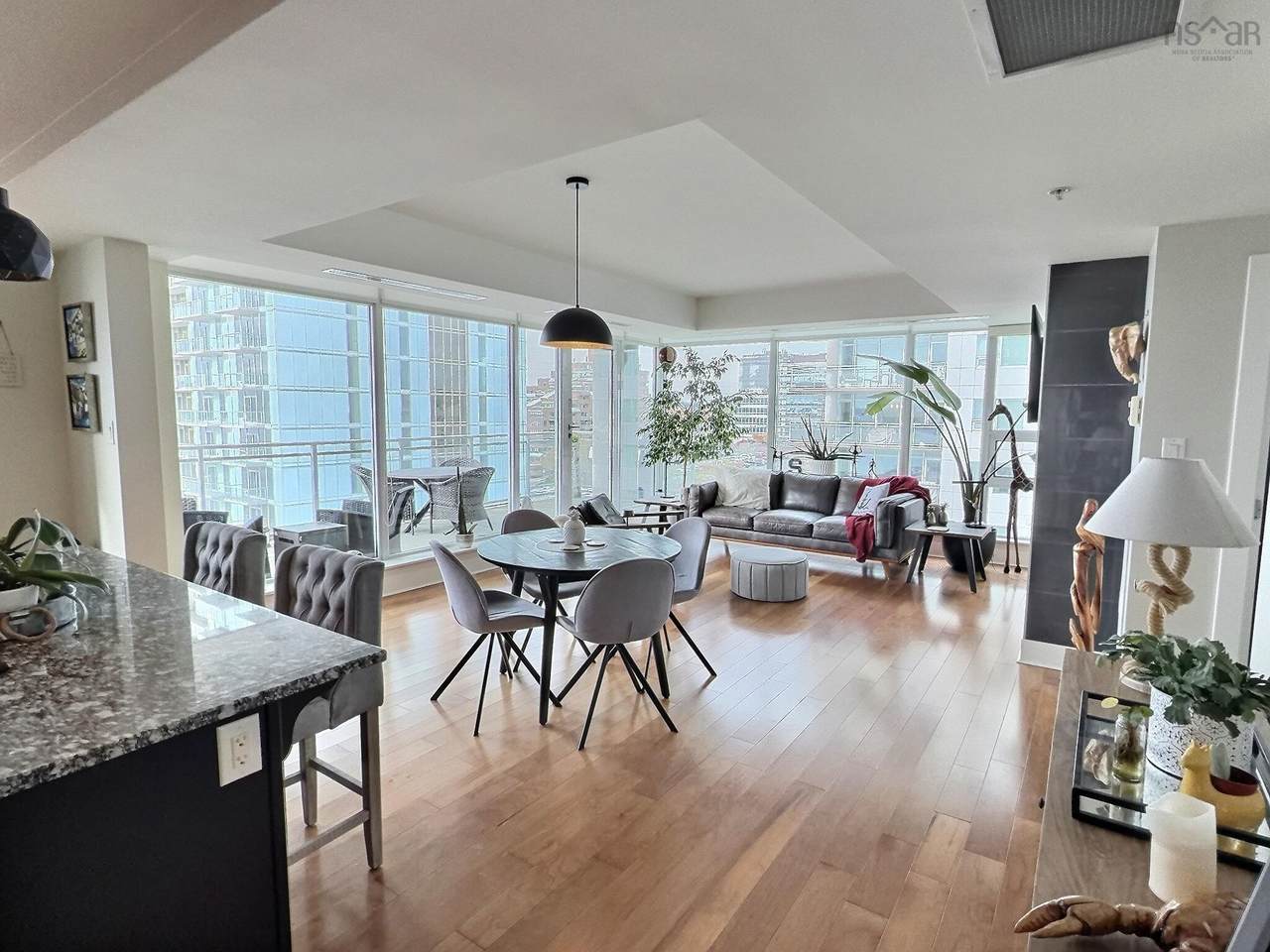 31 Kings Wharf Place - Photo 1