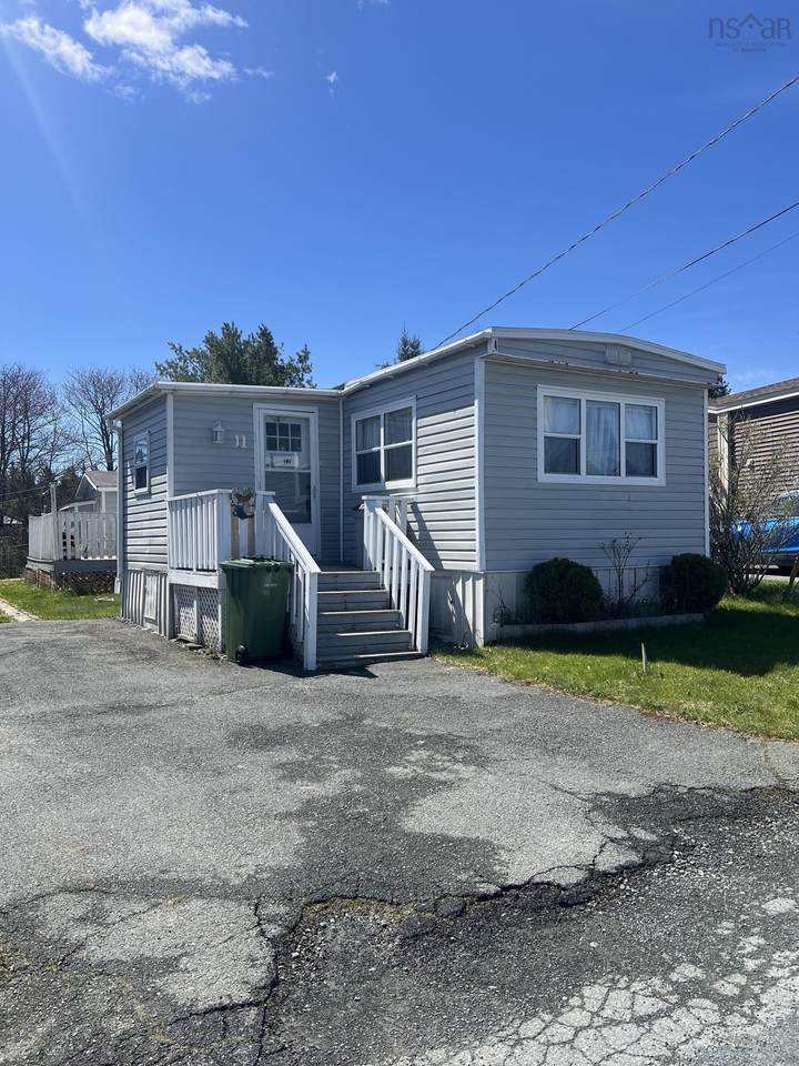 11 Maple Lane - Photo 1