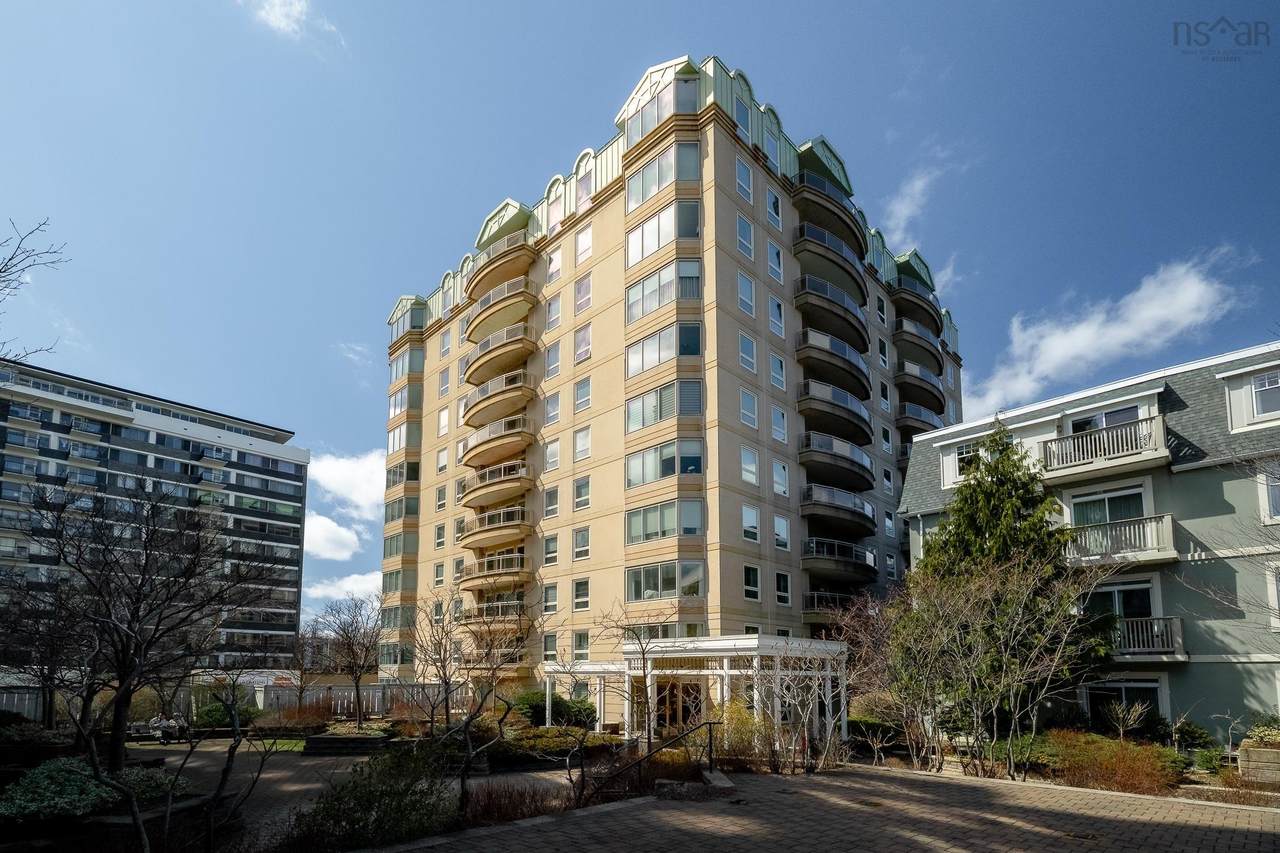 1540 Summer Street - Photo 1