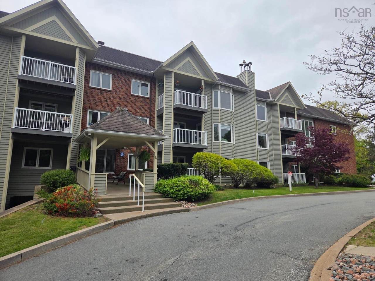 12 Spinnaker Drive - Photo 1