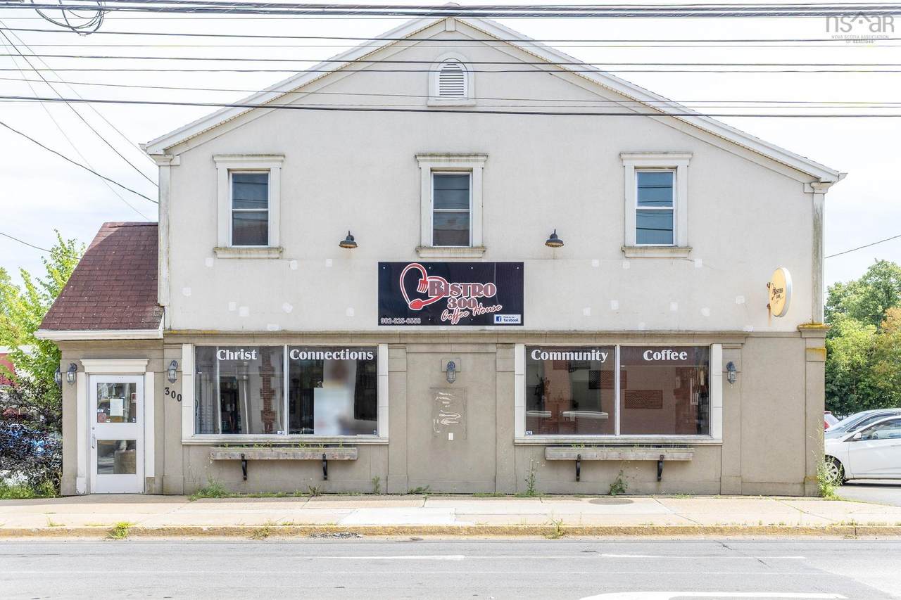 296-300 Main Street - Photo 1