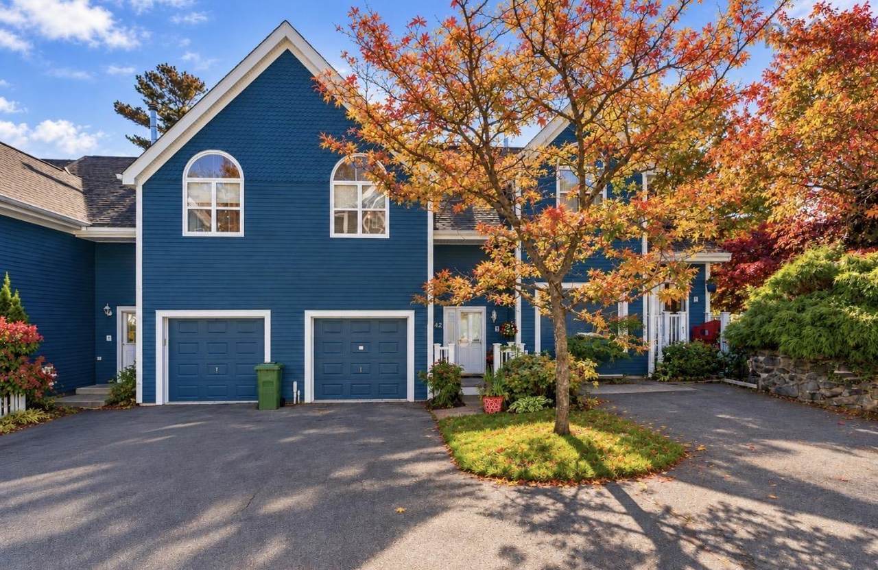 242 Spinnaker Drive - Photo 1