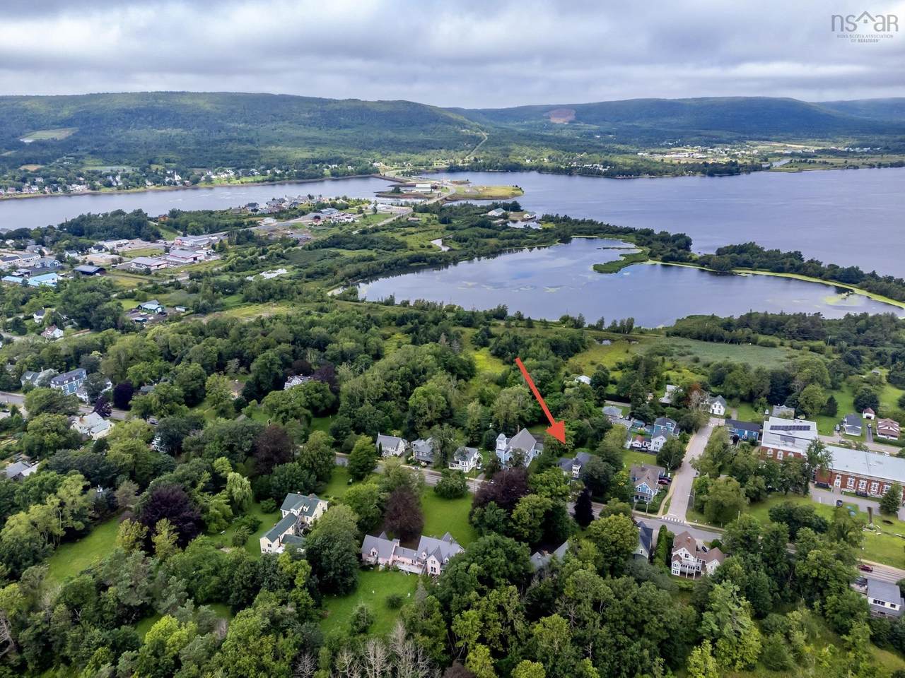 https://bt-photos.global.ssl.fastly.net/novascotia/1280_boomver_1_202400631-2.jpg