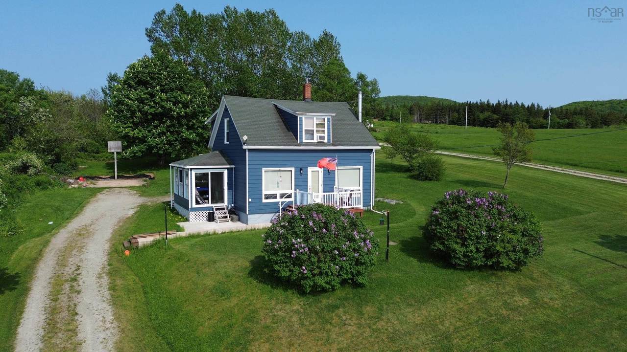 3498 Highway 395 - Photo 1