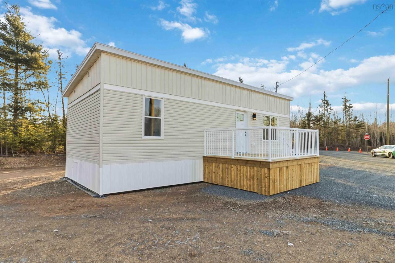 4 Pebble Lane - Photo 1