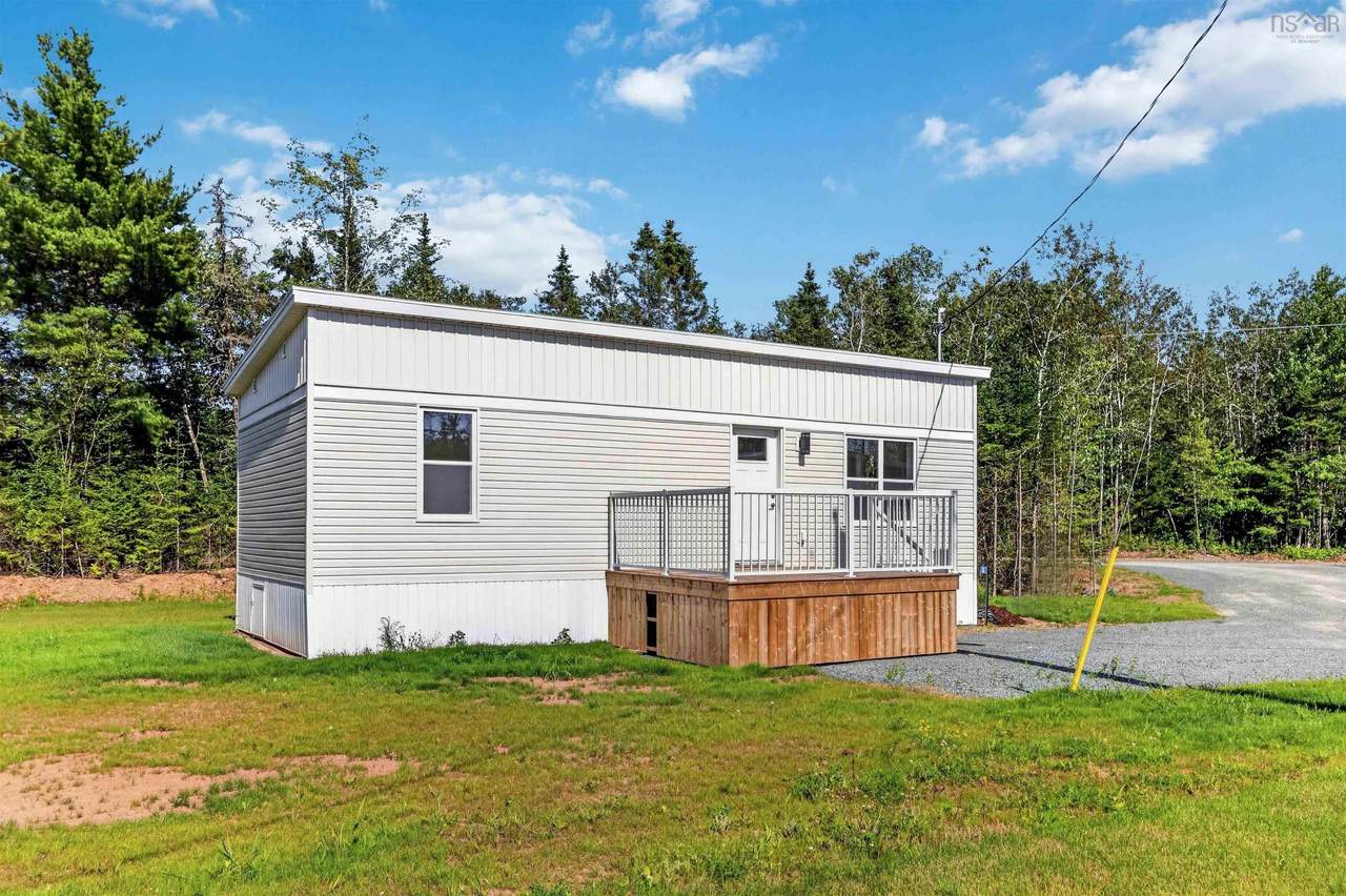 4 Pebble Lane - Photo 1