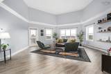 512 Parkland Drive - Photo 5