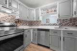 2 Lombardy Lane - Photo 4