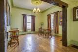 111 Montague Row - Photo 11