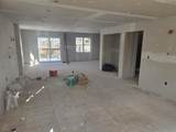 91 Burgess Crescent - Photo 9