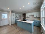 16 Christopher Avenue - Photo 3
