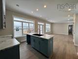 16 Christopher Avenue - Photo 4