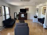 100 Kings Road - Photo 14