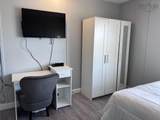 100 Kings Road - Photo 46