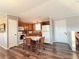 533 Young Street - Photo 8