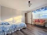 533 Young Street - Photo 12