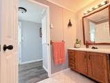 533 Young Street - Photo 15