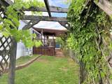 533 Young Street - Photo 22