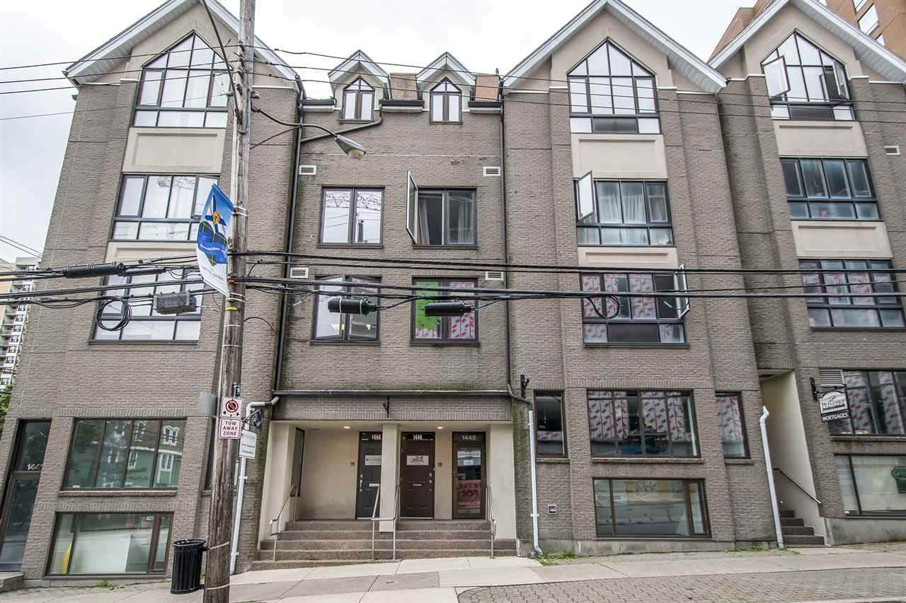 1454 Dresden Row - Photo 1