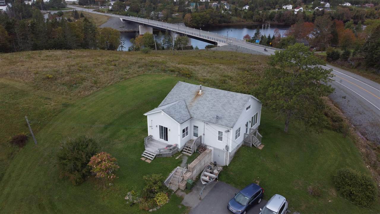 23028 Highway 7 - Photo 1
