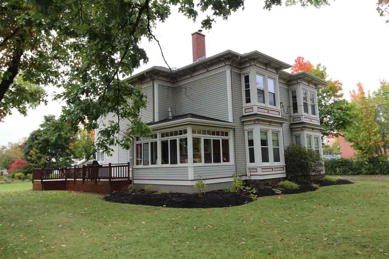 367 Prince Street - Photo 1