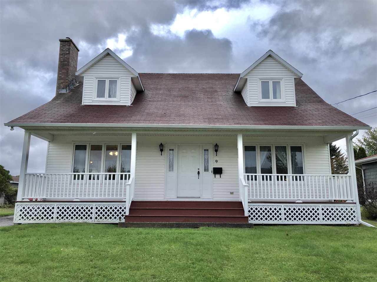9 Collins Drive - Photo 1