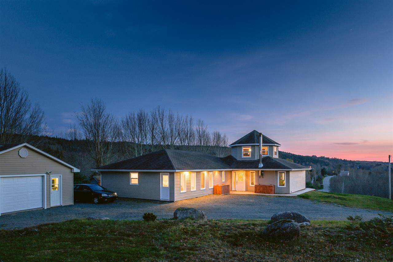 120 Lakeview Crescent - Photo 1