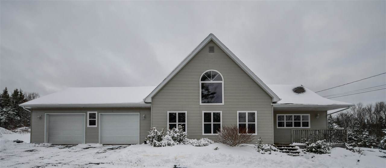 402 East Uniacke Road - Photo 1