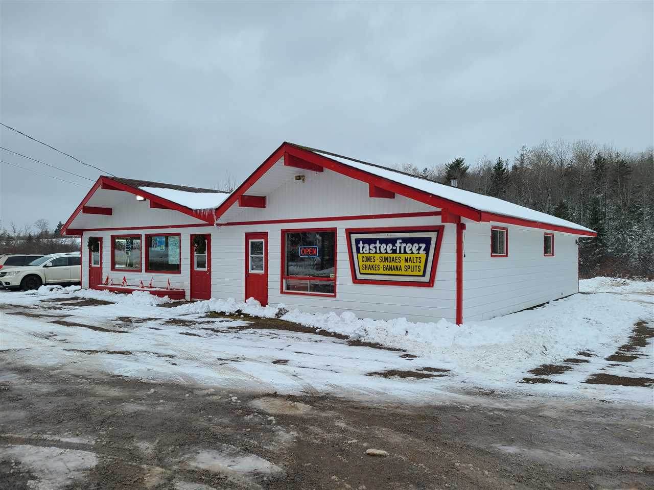 1392 Highway 2 - Photo 1