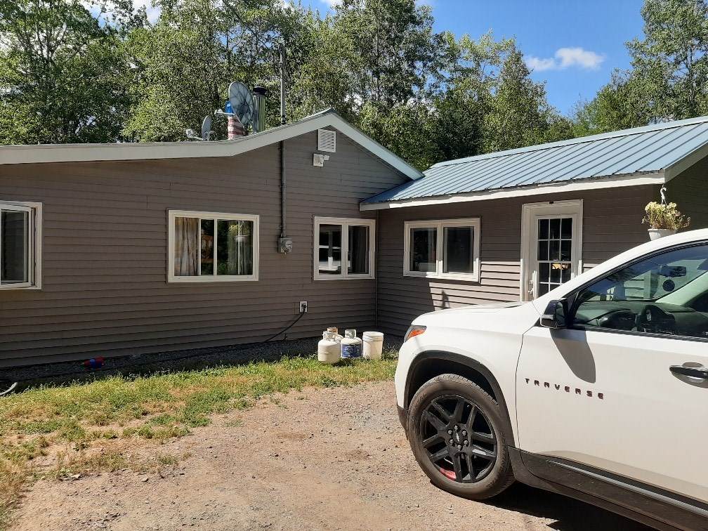 2347 Coldstream Road - Photo 1
