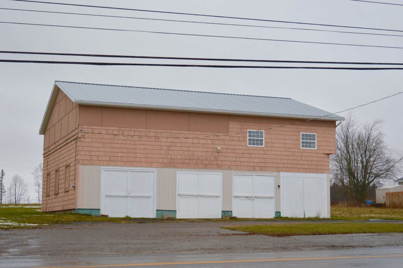 632 Belcher Street - Photo 1