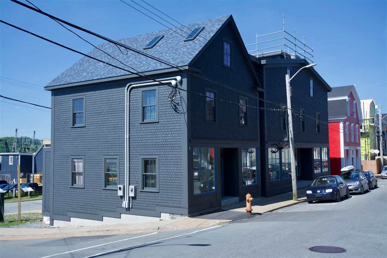 182 Montague Street - Photo 1