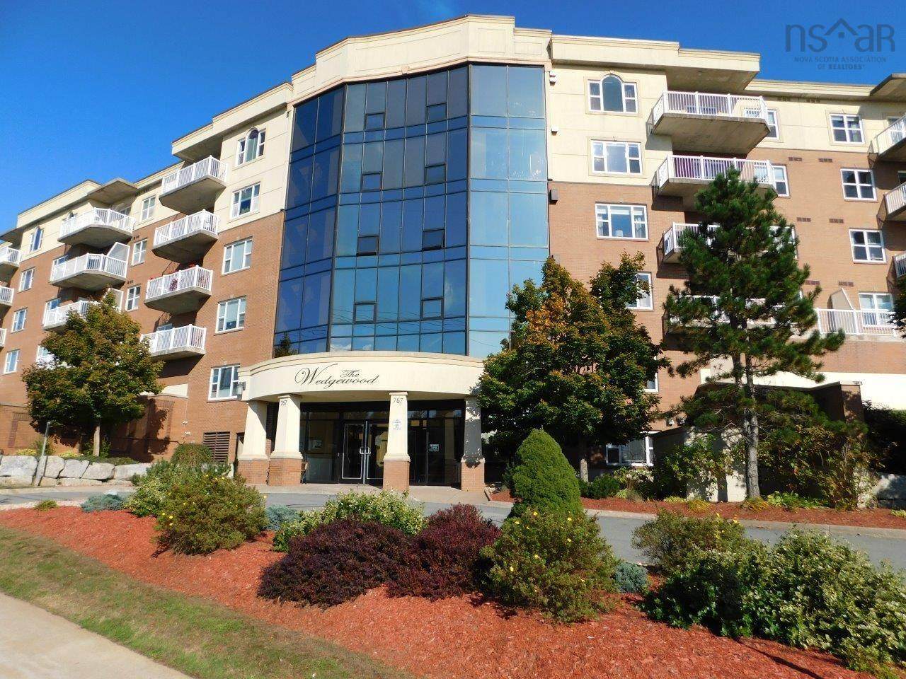 767 Parkland Drive - Photo 1