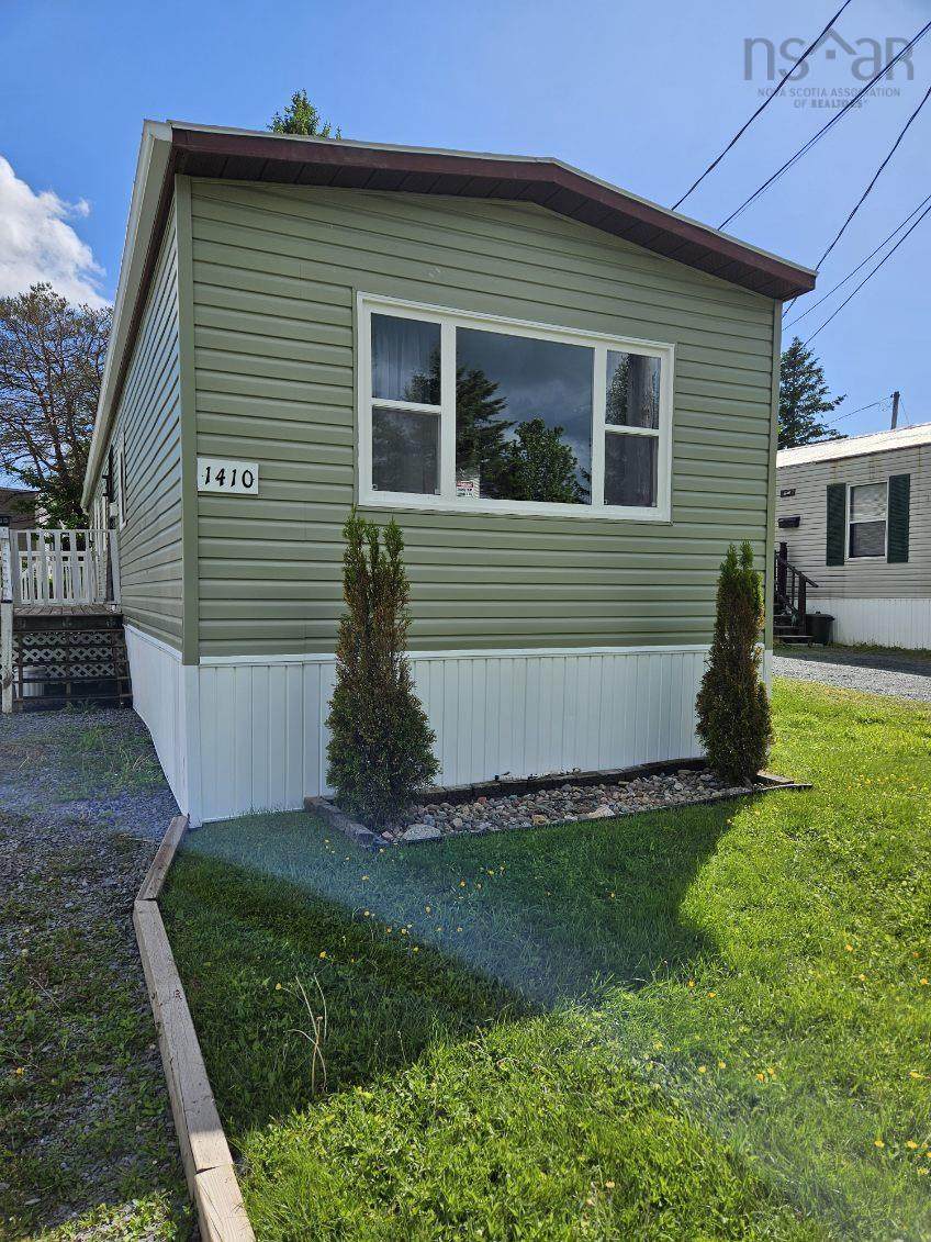 1410 Duck Pond Drive - Photo 1