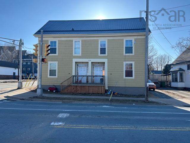 614 Obrien Street - Photo 1