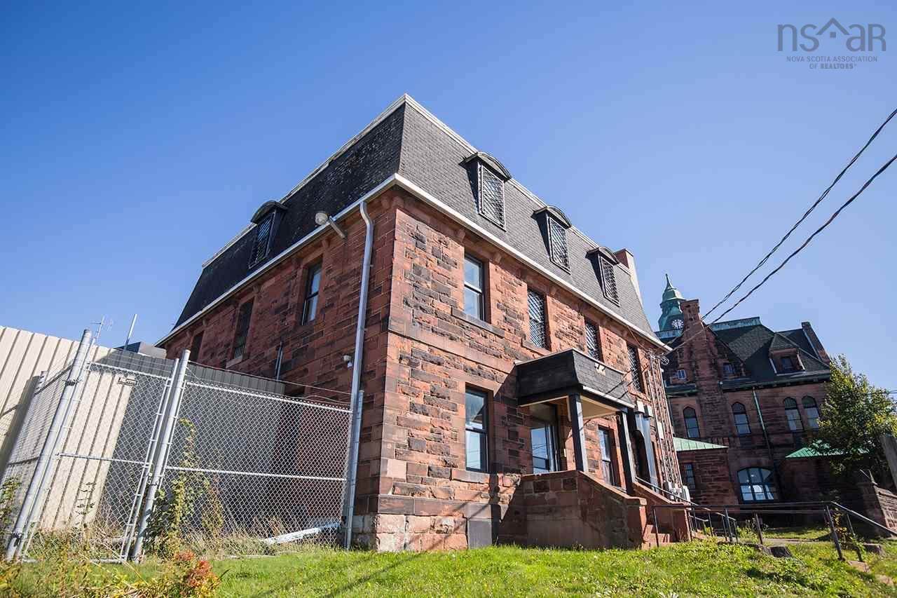 https://bt-photos.global.ssl.fastly.net/novascotia/orig_boomver_1_202606726-2.jpg