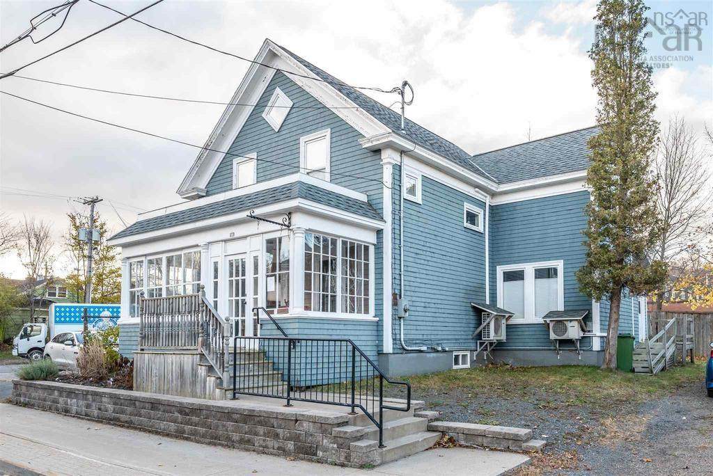 25 Webster Court - Photo 1