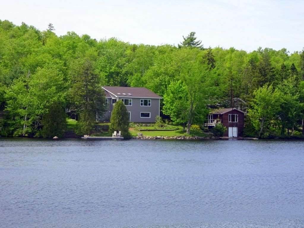 132 Spruce Drive - Photo 1