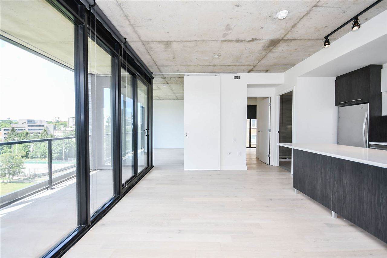 1048 Wellington Street - Photo 1