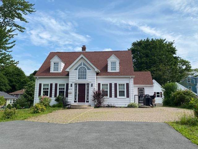1031 Beaufort Avenue - Photo 1