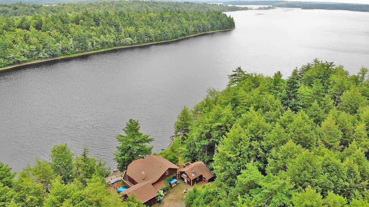 587 Peter's Point Road - Photo 1